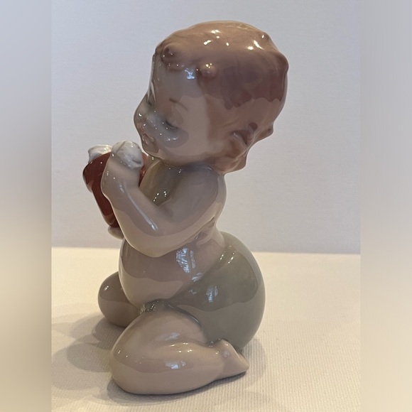 Lladro Nao Baby Figure - Picture 2 of 7